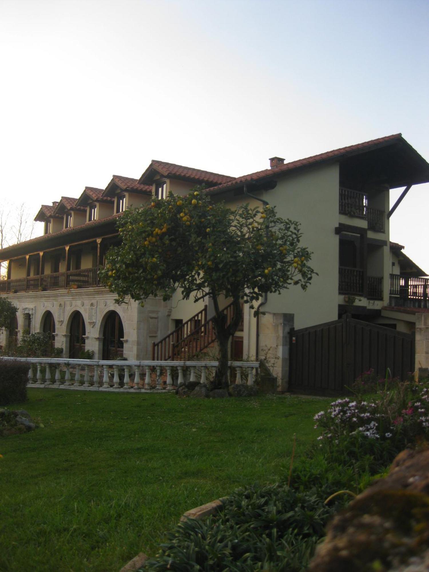 Apartamentos La Ceña Novales Exterior foto
